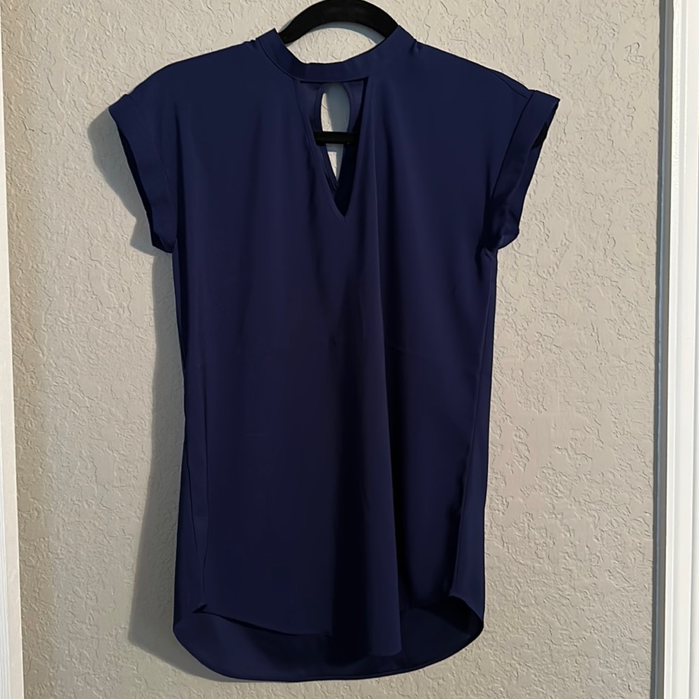 Express Keyhole Women’s Blouse NWT
